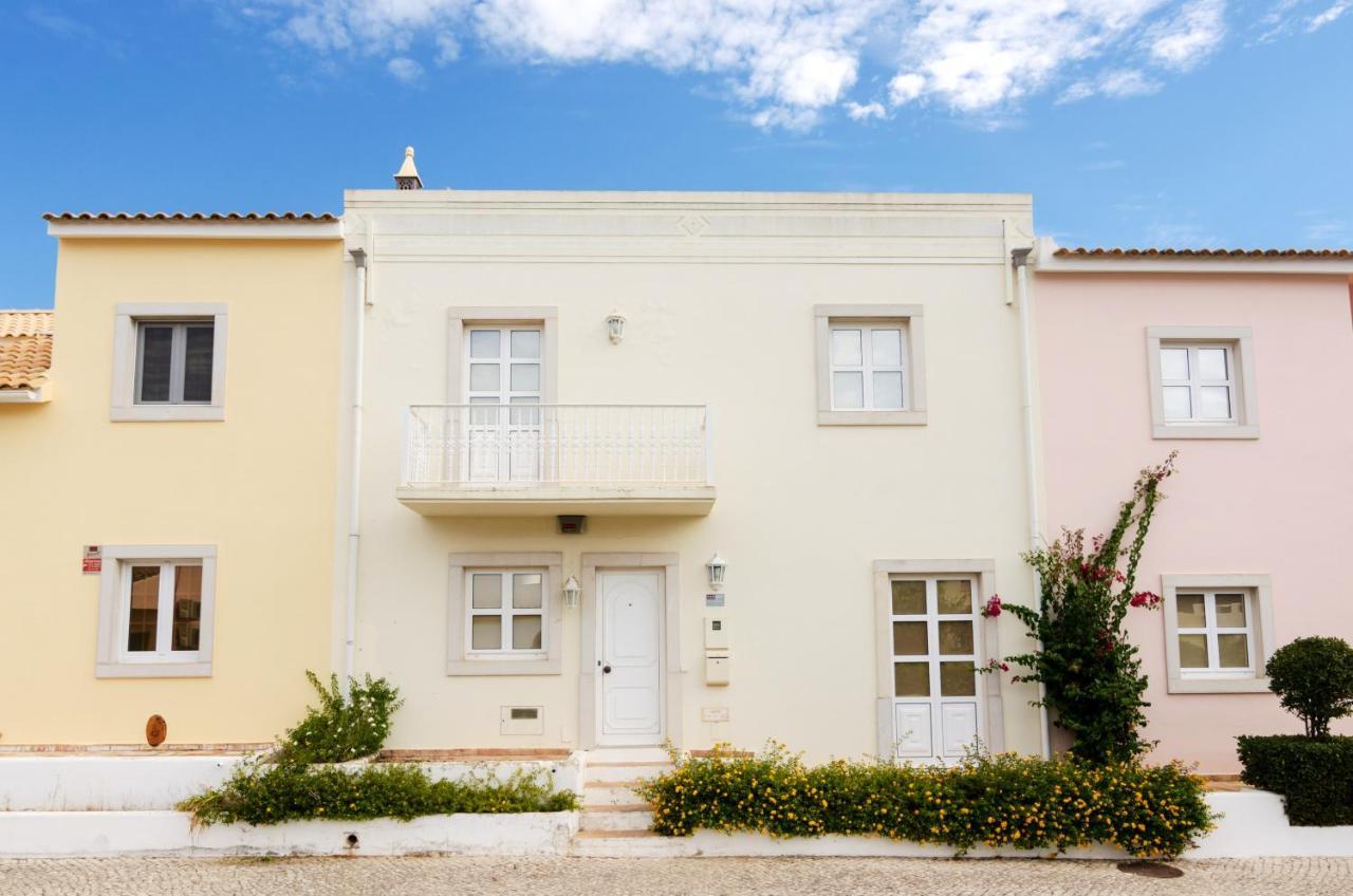 Charming House In Vilamoura With Shared Pool Eksteriør billede