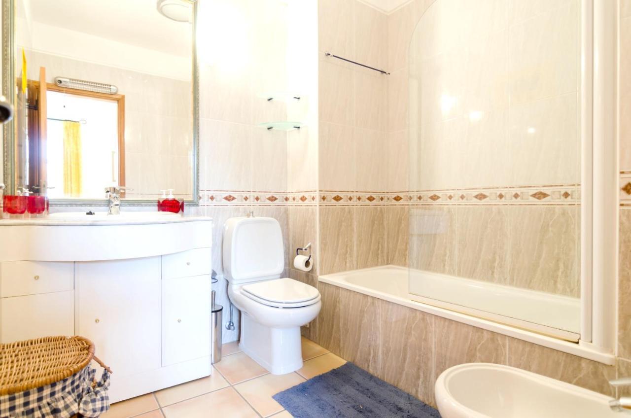 Charming House In Vilamoura With Shared Pool Eksteriør billede